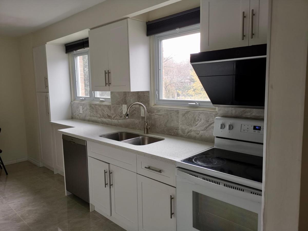 Private Rooms In House In North York Shared Kitchen Toronto Extérieur photo