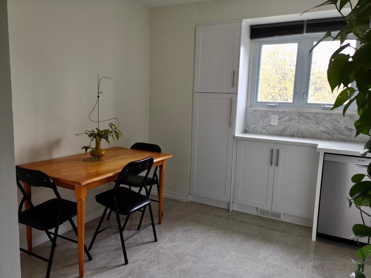 Private Rooms In House In North York Shared Kitchen Toronto Extérieur photo